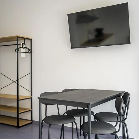 アパートホテル Apartmenthaus Neukoelln 3*