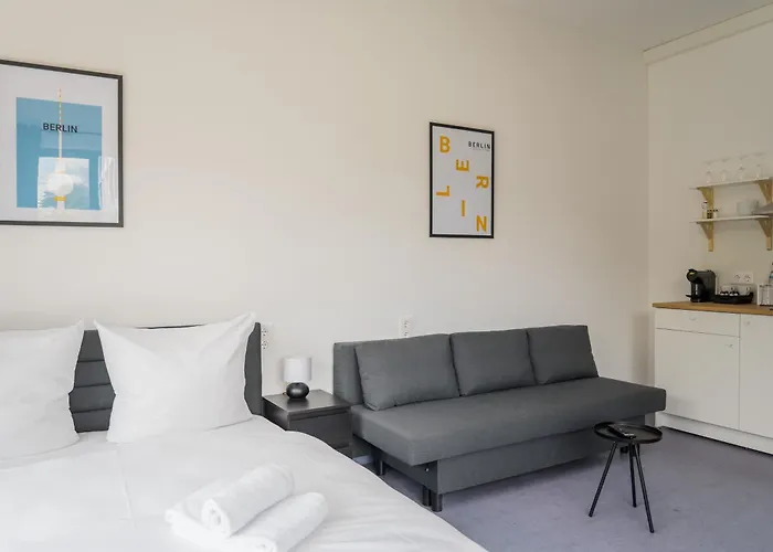Apartmenthaus Neukoelln 3*
