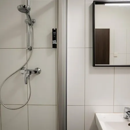Apartmenthaus Neukoelln * Berlino