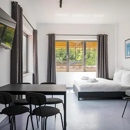 Apartmenthaus Neukoelln